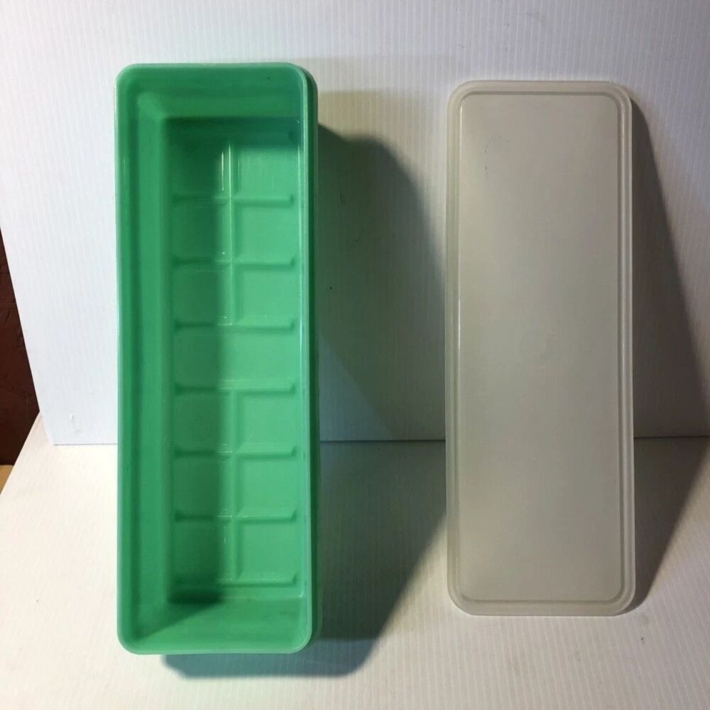 VTG Tupperware #892‎ Jadeite Green Vegetable Celery Keeper Container w/Lid